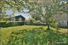 Cher department (18), for sale - house, barn and garden - 6 rooms, 110 m2