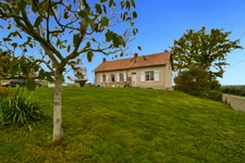 Propriete à vendre 4 pièces VALLON EN SULLY (03)