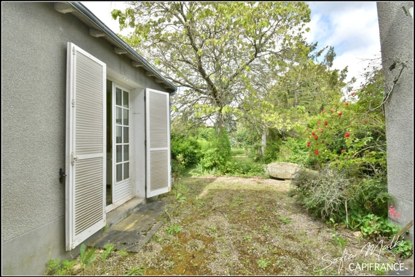 Maison à vendre 8 pièces +  grange PREVERANGES (18)