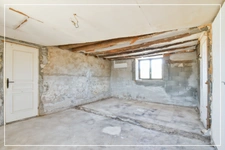 Maison à vendre 5 pièces LE CHATELET (18)