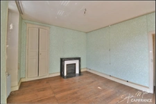 Maison à vendre 8 pièces +  grange PREVERANGES (18)