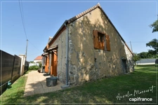 Charmante maison berrichonne avec grand terrain REIGNY (18)