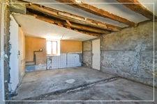 Maison à vendre 5 pièces LE CHATELET (18)