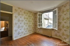 Maison à vendre 8 pièces +  grange PREVERANGES (18)