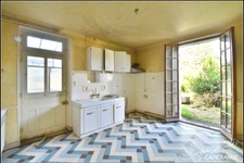 Maison à vendre 8 pièces +  grange PREVERANGES (18)