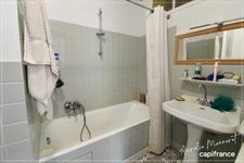8-room bourgeois house in MAISONNAIS (18)