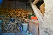 Maison de plain-pied type loft avec jardin paysagé, garage et fort potentiel – Culan