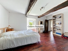 Maison 10 pièces, panneaux photovoltaïques, 4,9 Hectares, pompe à chaleur