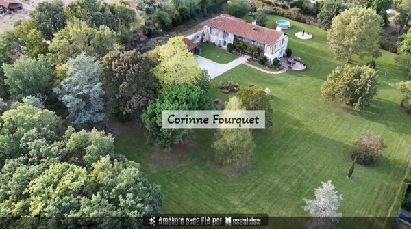 Propriété de caractère datant de 1650 – 7 000 m² de parc arboré