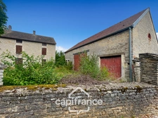 Ensemble immobilier à rénover 