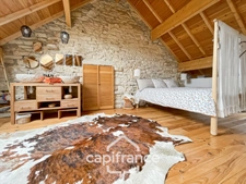  Maison Meublée et décorée – 160 m² habitables – jardin, piscine et dépendances – Mont-Saint-Jean (21320)