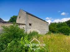 Ensemble immobilier à rénover 