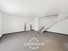 Maison contemporaine lumineuse de 160 m² avec piscine et fort potentiel 