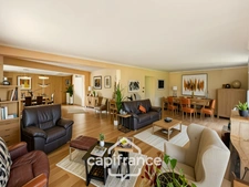 Prestigious House – Montagne-Sainte-Anne, Dijon
