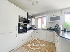 Maison d'Architecte 175m2 1464m2 de terrain clos et arboré