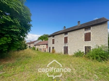 Ensemble immobilier à rénover 