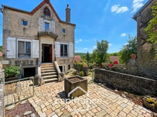 Maison rénovée avec dépendances et vue imprenable à Montmoyen (21290)