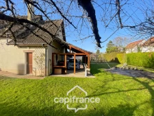 Superbe maison familiale de 175 m² sur terrain arboré de 991 m² !