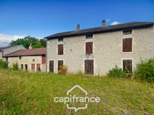 Ensemble immobilier à rénover 