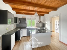 Maison à rénover avec grand terrain 