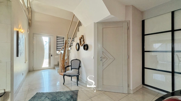 À vendre : Magnifique maison familiale 5 pièces avec jardin