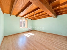 Maison de campagne avec jardin clos et garage indépendant - Brossac (16)