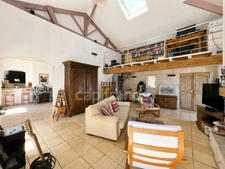 Stone house with swimming pool in the heart of the Bourgeais - Between stone, light and nature - Lansac (33)