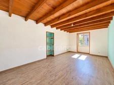 Maison de campagne avec jardin clos et garage indépendant - Brossac (16)
