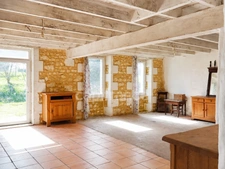 Character charentaise farmhouse with outbuildings and outstanding potential - Saint-Palais-de-Négrignac (17)