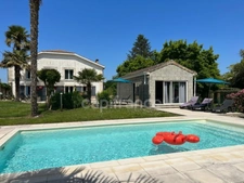 Late 19th-century residence of 137 m² with pool and park - High potential - Chevanceaux (17)