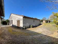 Ensemble immobilier de 131 m² - Terrain constructible et fort potentiel - Chepniers (17)