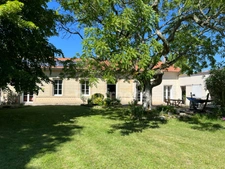 Maison en pierre avec piscine au cœur du Bourgeais - Entre pierre, lumière et nature - Lansac (33)