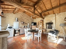 Wine Estate with Tourism Activity - 9.39 Hectares - Vanzac (17)