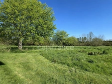 267 m² warehouse convertible into a residence on 6,813 m² of land - High potential - Chevanceaux (17)