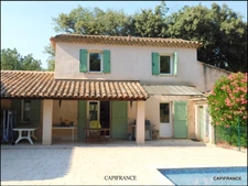 A LE VAL (83143) Maison familiale avec piscine, 4 chambres, grand garage, terrain naturel et boisé