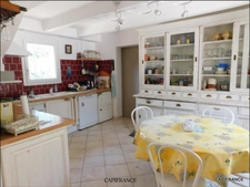 A LE VAL (83143) Maison familiale avec piscine, 4 chambres, grand garage, terrain naturel et boisé