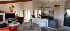 HYERES (83) Maison individuelle rénovée vue mer avec terrasse sur 5 000 m² de terrain/double garage