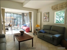 A LE VAL (83143) Maison familiale avec piscine, 4 chambres, grand garage, terrain naturel et boisé