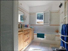 A LE VAL (83143) Maison familiale avec piscine, 4 chambres, grand garage, terrain naturel et boisé