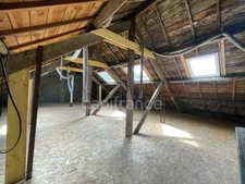 Immeuble : Local commercial et appartement à QUIMPER (29)