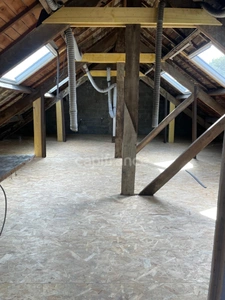 Immeuble : Local commercial et appartement à QUIMPER (29)