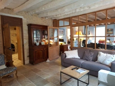 Stone house in the heart of the village of Le Bugue (24)