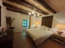 Character property with two stone houses on over 9 hectares near Sarlat – Périgord Noir