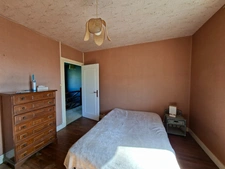 House for sale in Le Bugue town centre with garage (24)