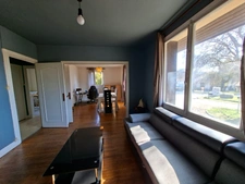 House for sale in Le Bugue town centre with garage (24)
