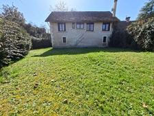 Maison à vendre centre Le Bugue avec garage (24)