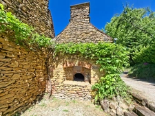 Character property with two stone houses on over 9 hectares near Sarlat – Périgord Noir