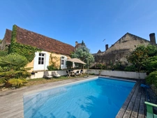 Maison de village avec piscine au Bugue