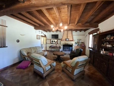 Maison 3 chambres, grand garage et combles aménageables – Saint-Félix-de-Reilhac-et-Mortemart