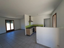 Maison récente de plain-pied – DPE A/A – 3 chambres – Terrain 1 500 m² – Pressignac-Vic (24)